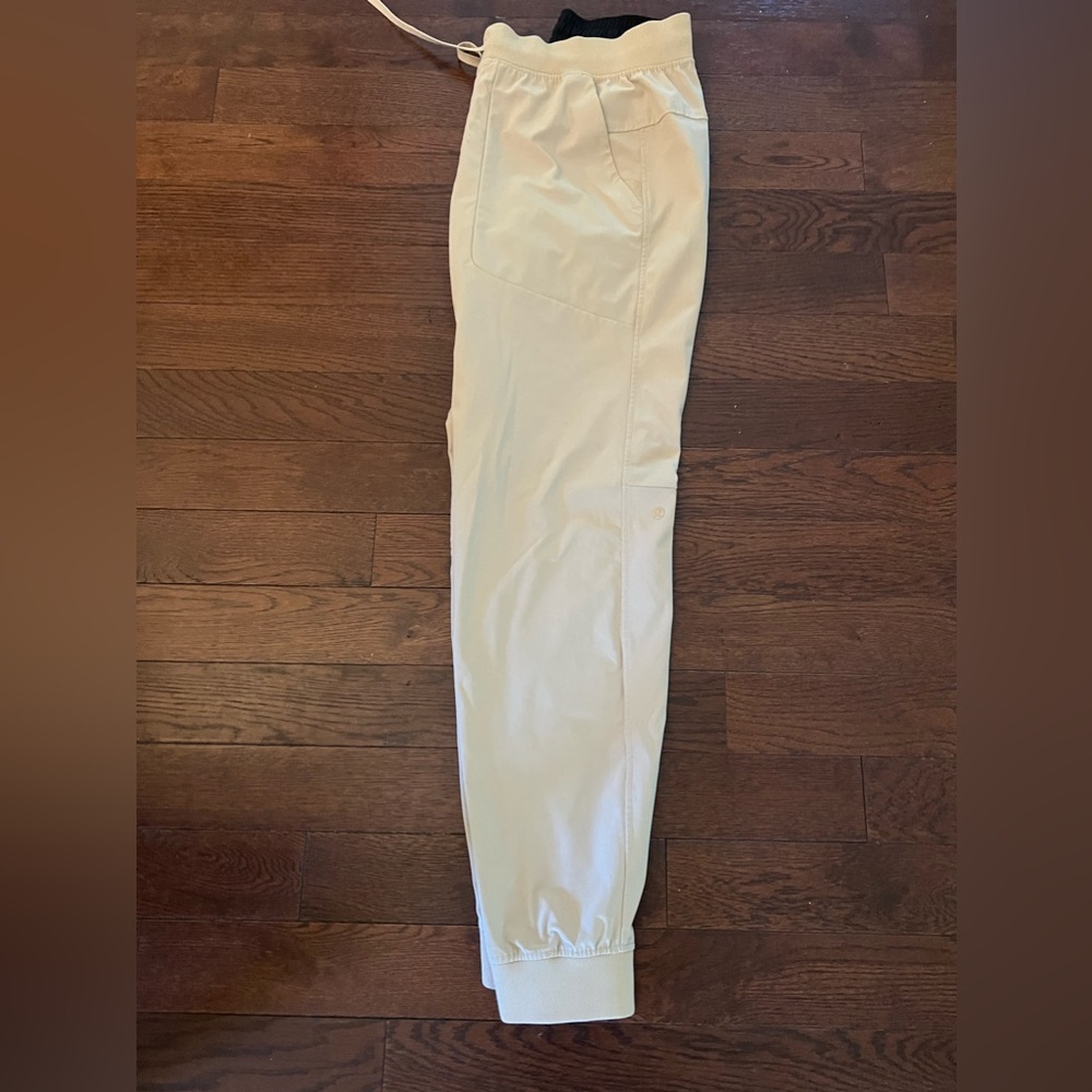 Men’s Lululemon Khaki Pants (Large)